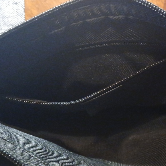 Authentic Gucci Black Hand Bag - Picture 16 of 16